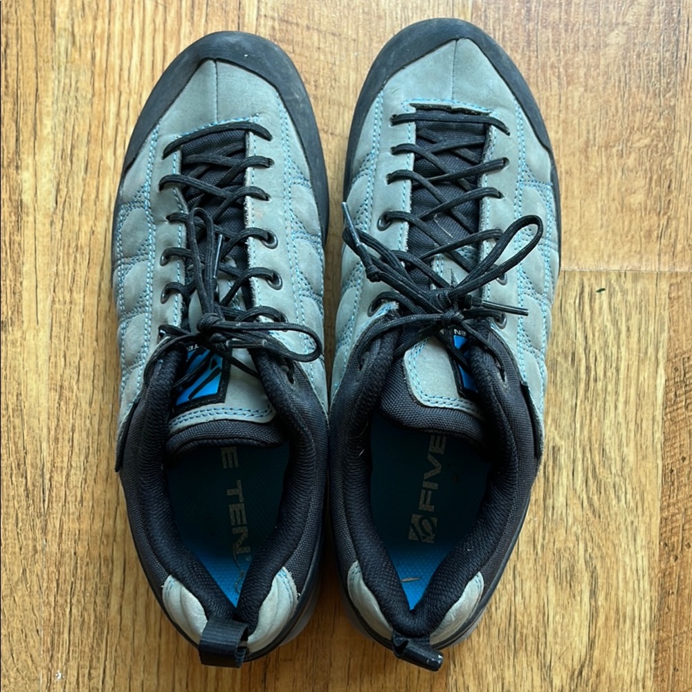 old school five ten guide tennies